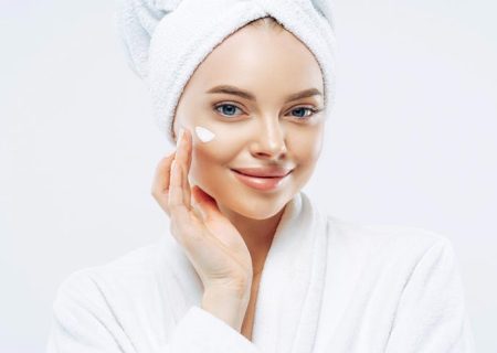 بهترین کرم آبرسان قوی پوست صورت خارجی